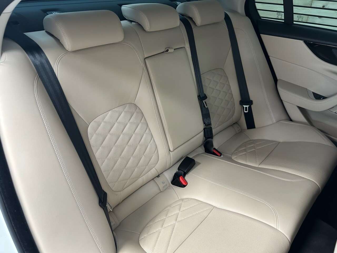 2019 JAGUAR XE 2019 JAGUAR XE