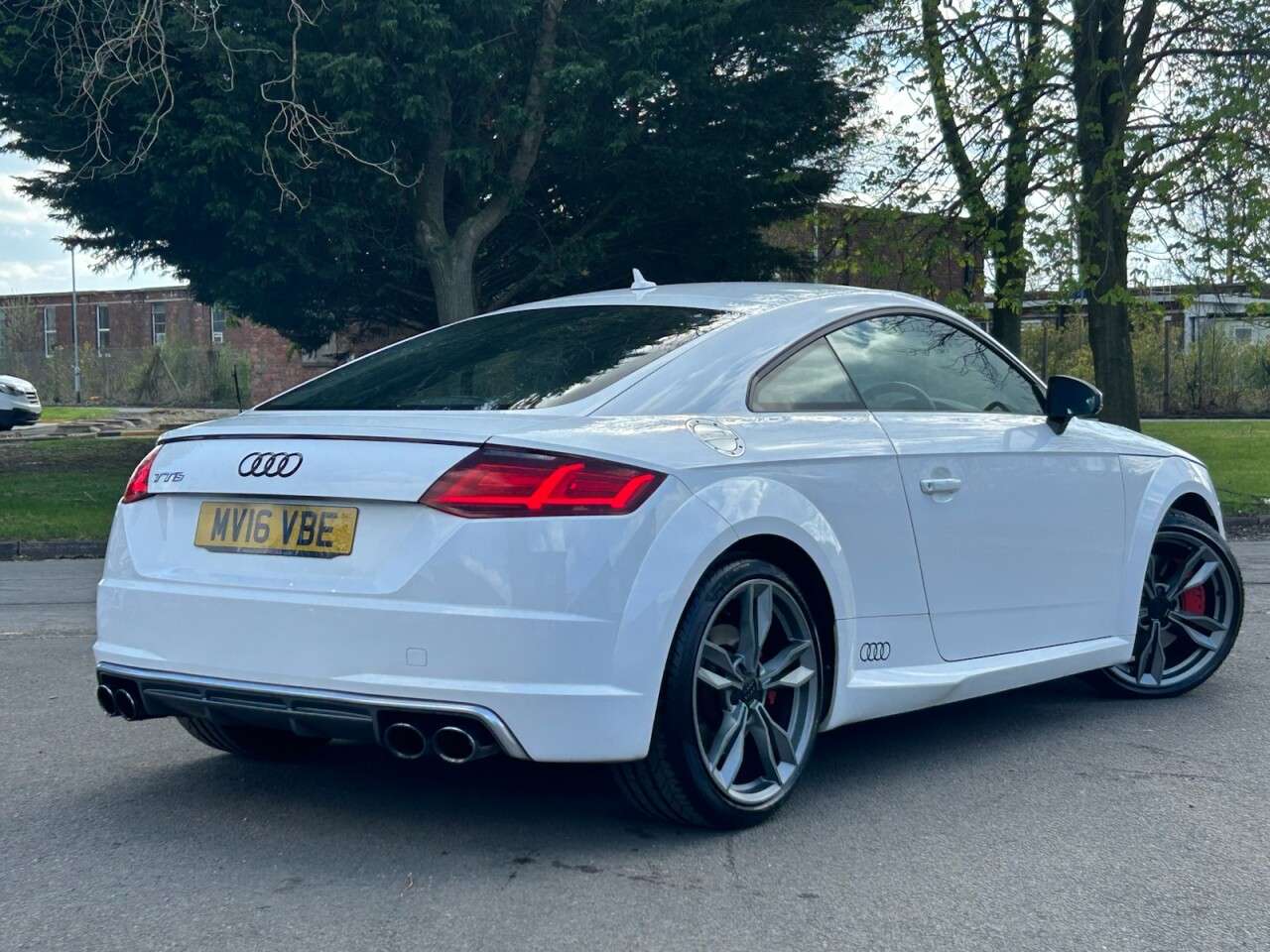 A 2016 AUDI TTS 2.0 TFSI Coupe 3dr Petrol S Tronic quattro Euro 6 (s/s) (310 ps) 6 services A 2016 AUDI TTS 2.0 TFSI Coupe 3dr Petrol S Tronic quattro Euro 6 (s/s) (310 ps) 6 services