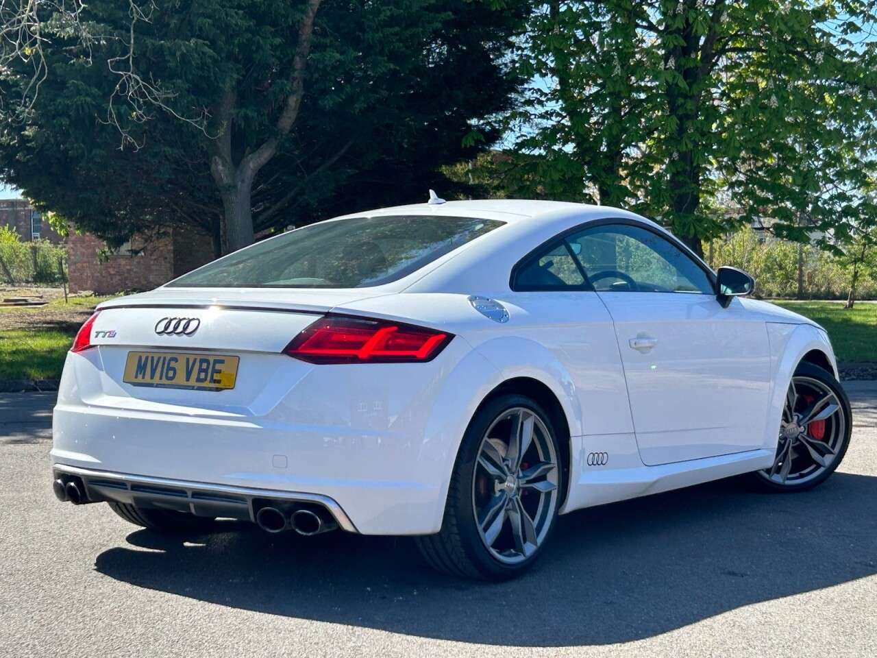 A 2016 AUDI TTS 2.0 TFSI Coupe 3dr Petrol S Tronic quattro Euro 6 (s/s) (310 ps) 6 services A 2016 AUDI TTS 2.0 TFSI Coupe 3dr Petrol S Tronic quattro Euro 6 (s/s) (310 ps) 6 services