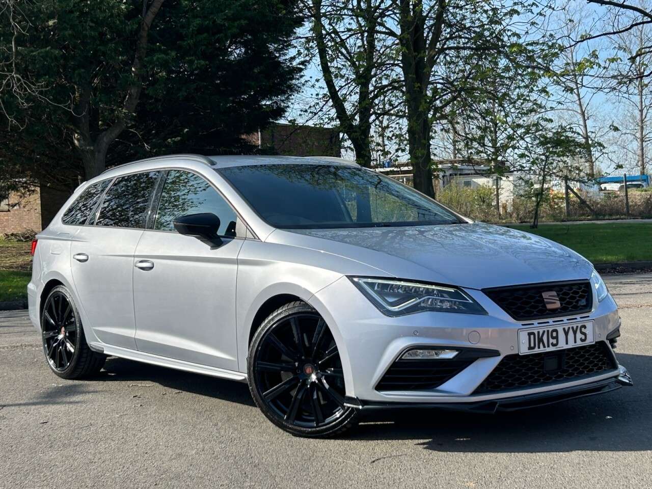 A 2019 SEAT LEON 2.0 TSI Cupra 300 ST 5dr Petrol DSG 7 Spd 4Drive Euro 6 (s/s) (300 ps) 2 KE A 2019 SEAT LEON 2.0 TSI Cupra 300 ST 5dr Petrol DSG 7 Spd 4Drive Euro 6 (s/s) (300 ps) 2 KE