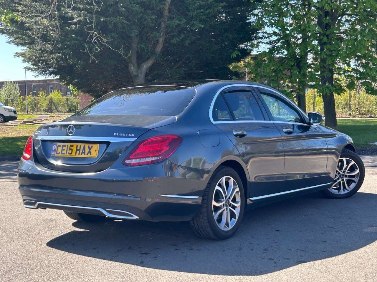 A 2015 MERCEDES-BENZ C-CLASS 2.1 C220 BlueTEC Sport Saloon 4dr Diesel G-Tronic+ Euro 6 (s/s) (170 ps) £2 A 2015 MERCEDES-BENZ C-CLASS 2.1 C220 BlueTEC Sport Saloon 4dr Diesel G-Tronic+ Euro 6 (s/s) (170 ps) £2