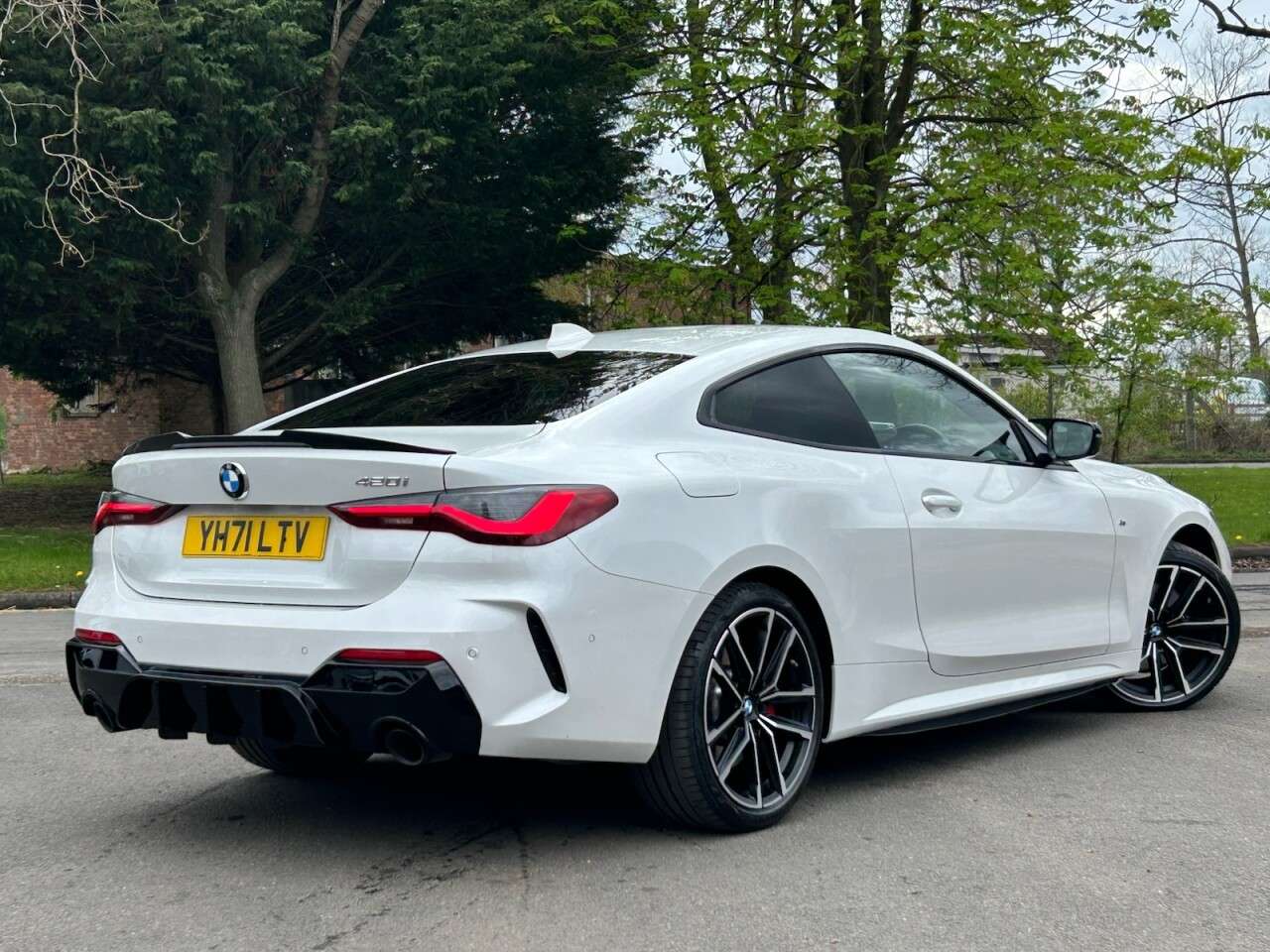 A 2021 BMW 4 SERIES 2.0 420i M Sport Coupe 2dr Petrol Auto Euro 6 (s/s) (184 ps) MSPORT PRO PAC A 2021 BMW 4 SERIES 2.0 420i M Sport Coupe 2dr Petrol Auto Euro 6 (s/s) (184 ps) MSPORT PRO PAC