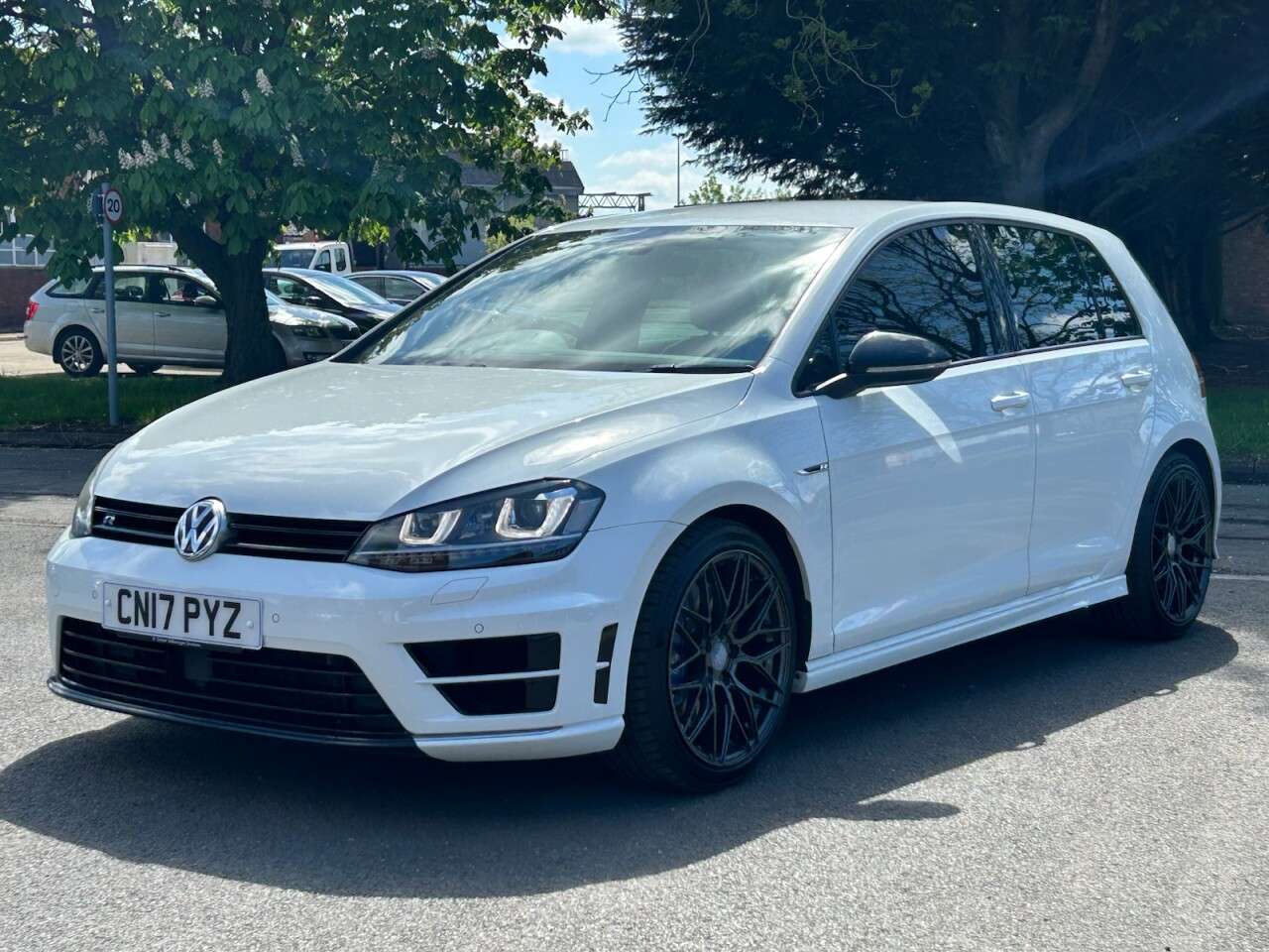 2017 VOLKSWAGEN GOLF 2017 VOLKSWAGEN GOLF