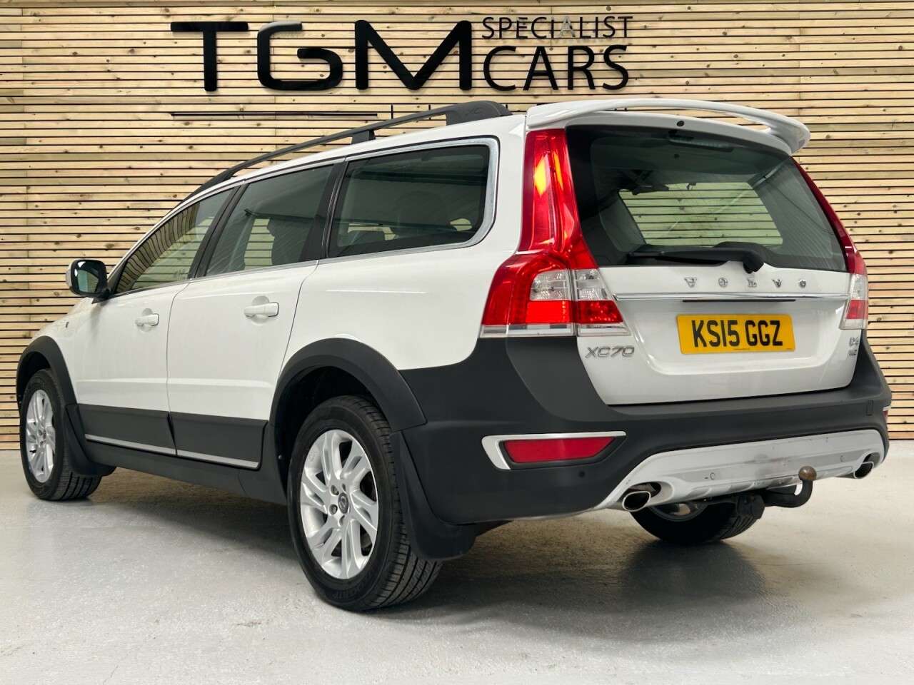 2015 VOLVO XC70 2015 VOLVO XC70