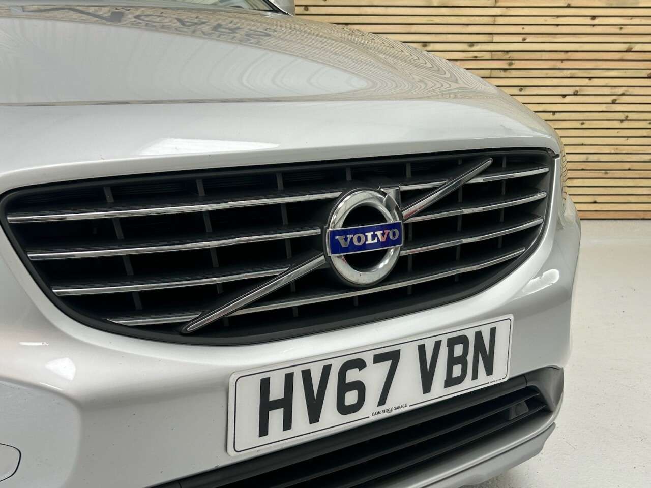 2017 VOLVO XC60 2017 VOLVO XC60