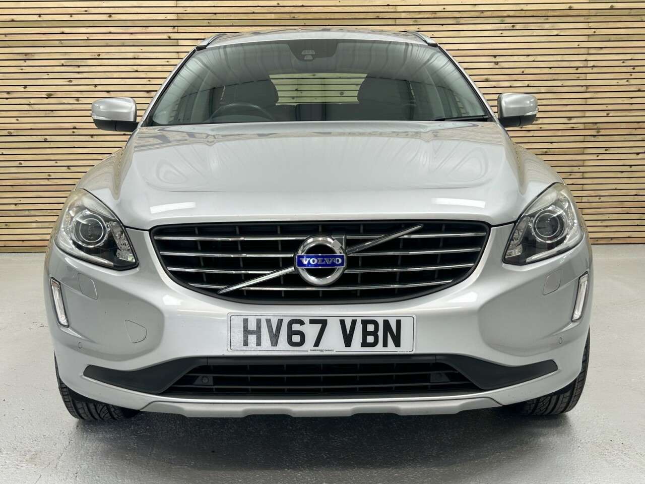 2017 VOLVO XC60 2017 VOLVO XC60