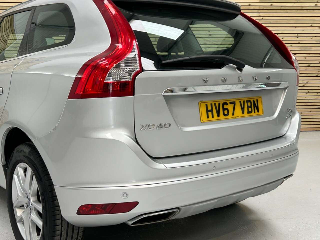 2017 VOLVO XC60 2017 VOLVO XC60
