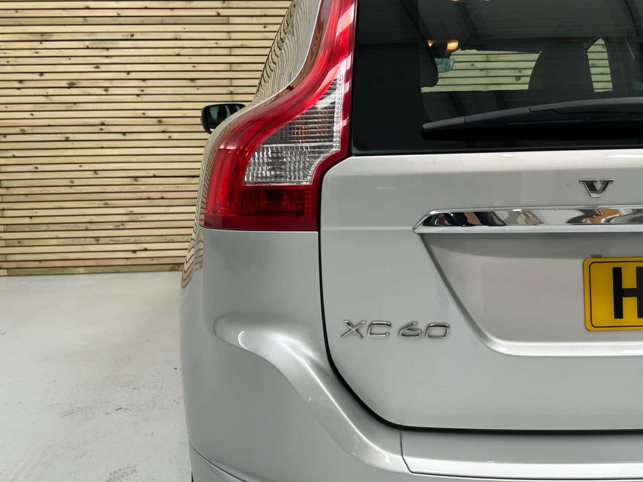 2017 VOLVO XC60 2017 VOLVO XC60