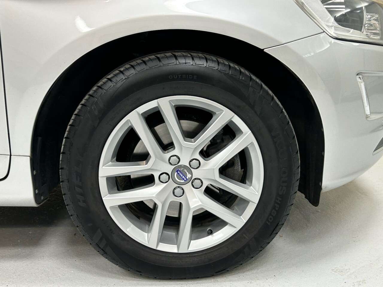 2017 VOLVO XC60 2017 VOLVO XC60