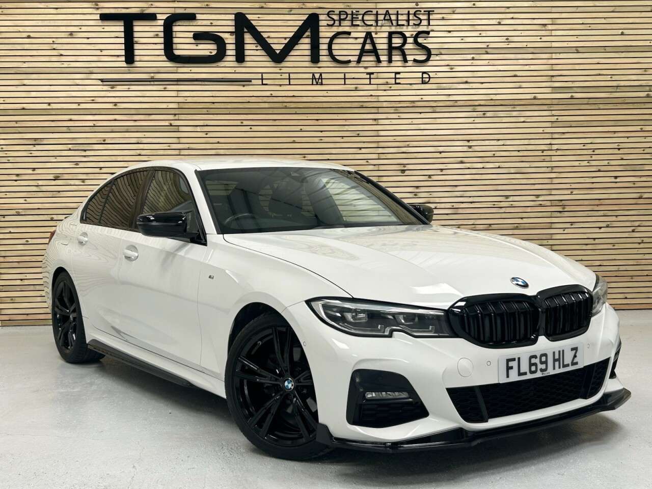 A 2019 BMW 3 SERIES 2.0 320i M Sport Saloon 4dr Petrol Auto Euro 6 (s/s) (184 ps) A 2019 BMW 3 SERIES 2.0 320i M Sport Saloon 4dr Petrol Auto Euro 6 (s/s) (184 ps)