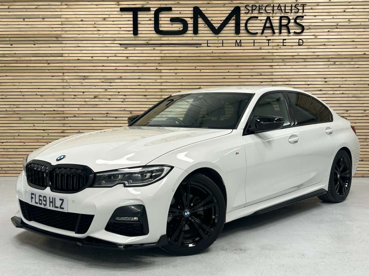 A 2019 BMW 3 SERIES 2.0 320i M Sport Saloon 4dr Petrol Auto Euro 6 (s/s) (184 ps) A 2019 BMW 3 SERIES 2.0 320i M Sport Saloon 4dr Petrol Auto Euro 6 (s/s) (184 ps)