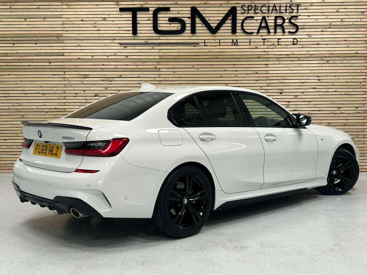A 2019 BMW 3 SERIES 2.0 320i M Sport Saloon 4dr Petrol Auto Euro 6 (s/s) (184 ps) A 2019 BMW 3 SERIES 2.0 320i M Sport Saloon 4dr Petrol Auto Euro 6 (s/s) (184 ps)