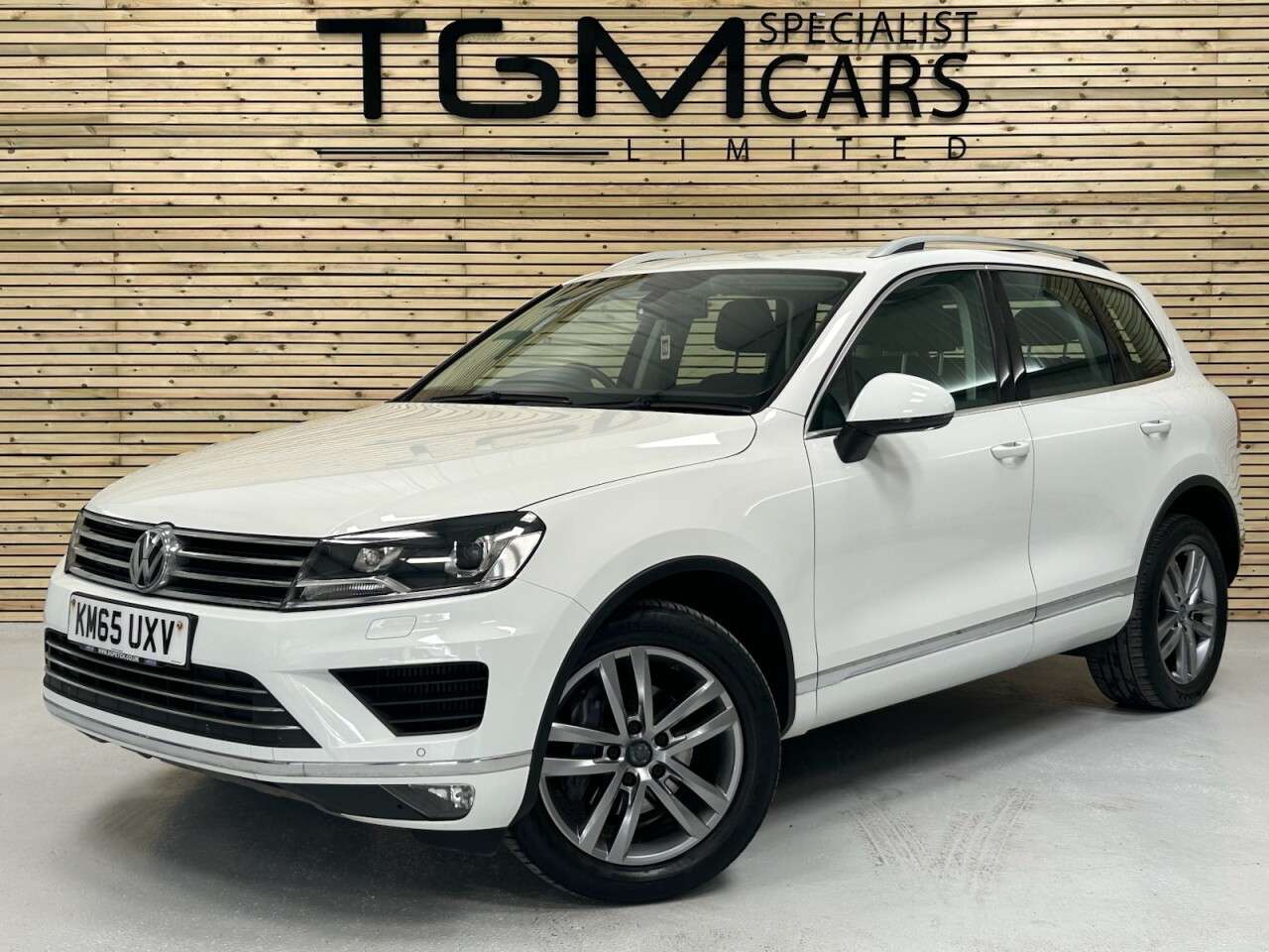 A 2015 VOLKSWAGEN TOUAREG 3.0 TDI V6 BlueMotion Tech SE SUV 5dr Diesel Tiptronic 4WD Euro 6 (s/s) (20 A 2015 VOLKSWAGEN TOUAREG 3.0 TDI V6 BlueMotion Tech SE SUV 5dr Diesel Tiptronic 4WD Euro 6 (s/s) (20