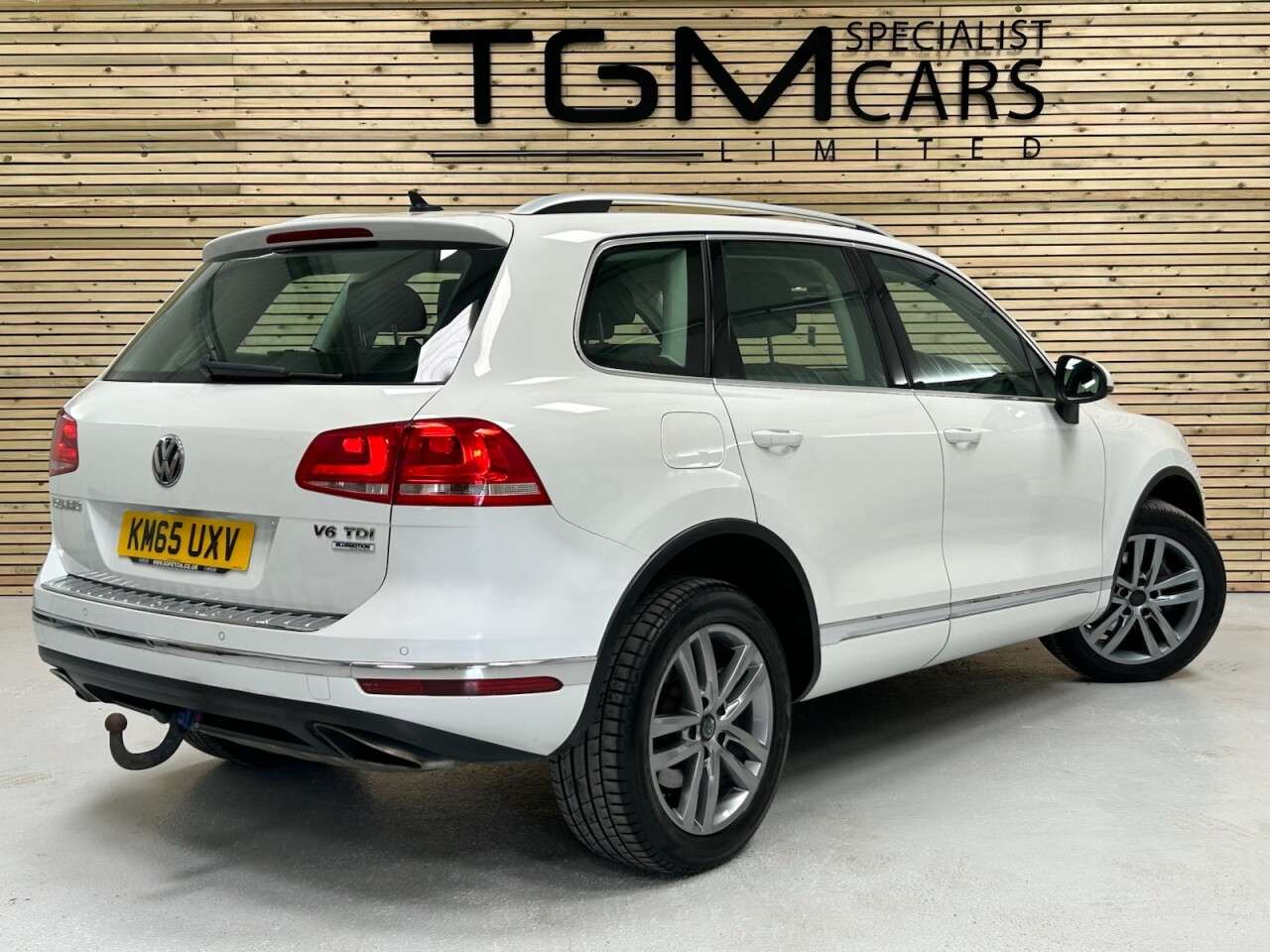 A 2015 VOLKSWAGEN TOUAREG 3.0 TDI V6 BlueMotion Tech SE SUV 5dr Diesel Tiptronic 4WD Euro 6 (s/s) (20 A 2015 VOLKSWAGEN TOUAREG 3.0 TDI V6 BlueMotion Tech SE SUV 5dr Diesel Tiptronic 4WD Euro 6 (s/s) (20