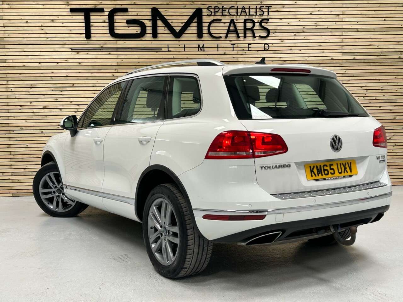 A 2015 VOLKSWAGEN TOUAREG 3.0 TDI V6 BlueMotion Tech SE SUV 5dr Diesel Tiptronic 4WD Euro 6 (s/s) (20 A 2015 VOLKSWAGEN TOUAREG 3.0 TDI V6 BlueMotion Tech SE SUV 5dr Diesel Tiptronic 4WD Euro 6 (s/s) (20