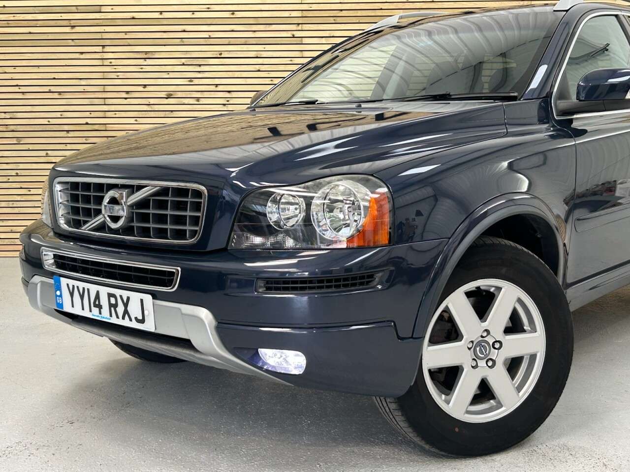 2014 VOLVO XC90 2014 VOLVO XC90