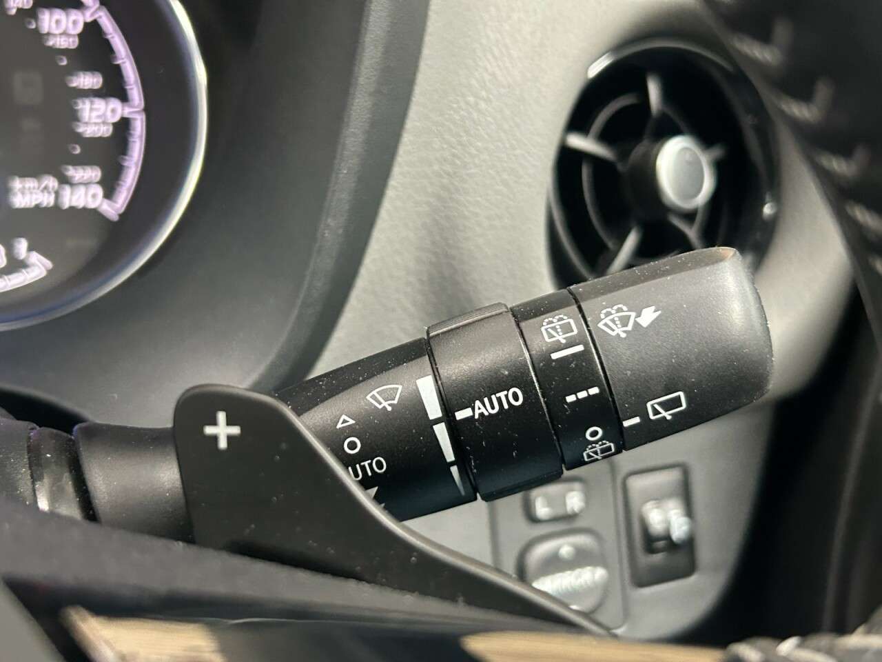 2019 TOYOTA YARIS 2019 TOYOTA YARIS