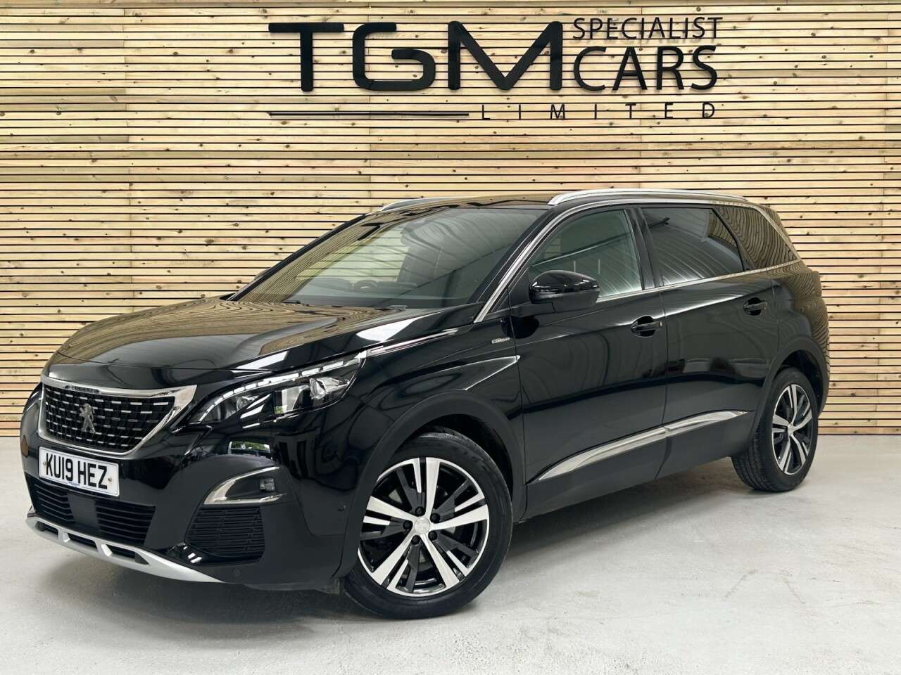 A 2019 PEUGEOT 5008 2.0 BlueHDi GT Line SUV 5dr Diesel EAT Euro 6 (s/s) (180 ps) A 2019 PEUGEOT 5008 2.0 BlueHDi GT Line SUV 5dr Diesel EAT Euro 6 (s/s) (180 ps)