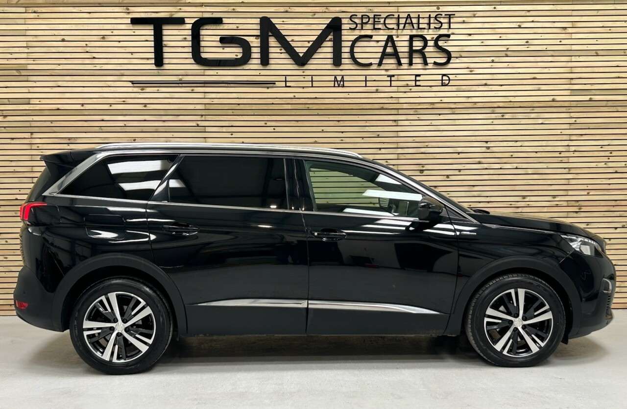 A 2019 PEUGEOT 5008 2.0 BlueHDi GT Line SUV 5dr Diesel EAT Euro 6 (s/s) (180 ps) A 2019 PEUGEOT 5008 2.0 BlueHDi GT Line SUV 5dr Diesel EAT Euro 6 (s/s) (180 ps)