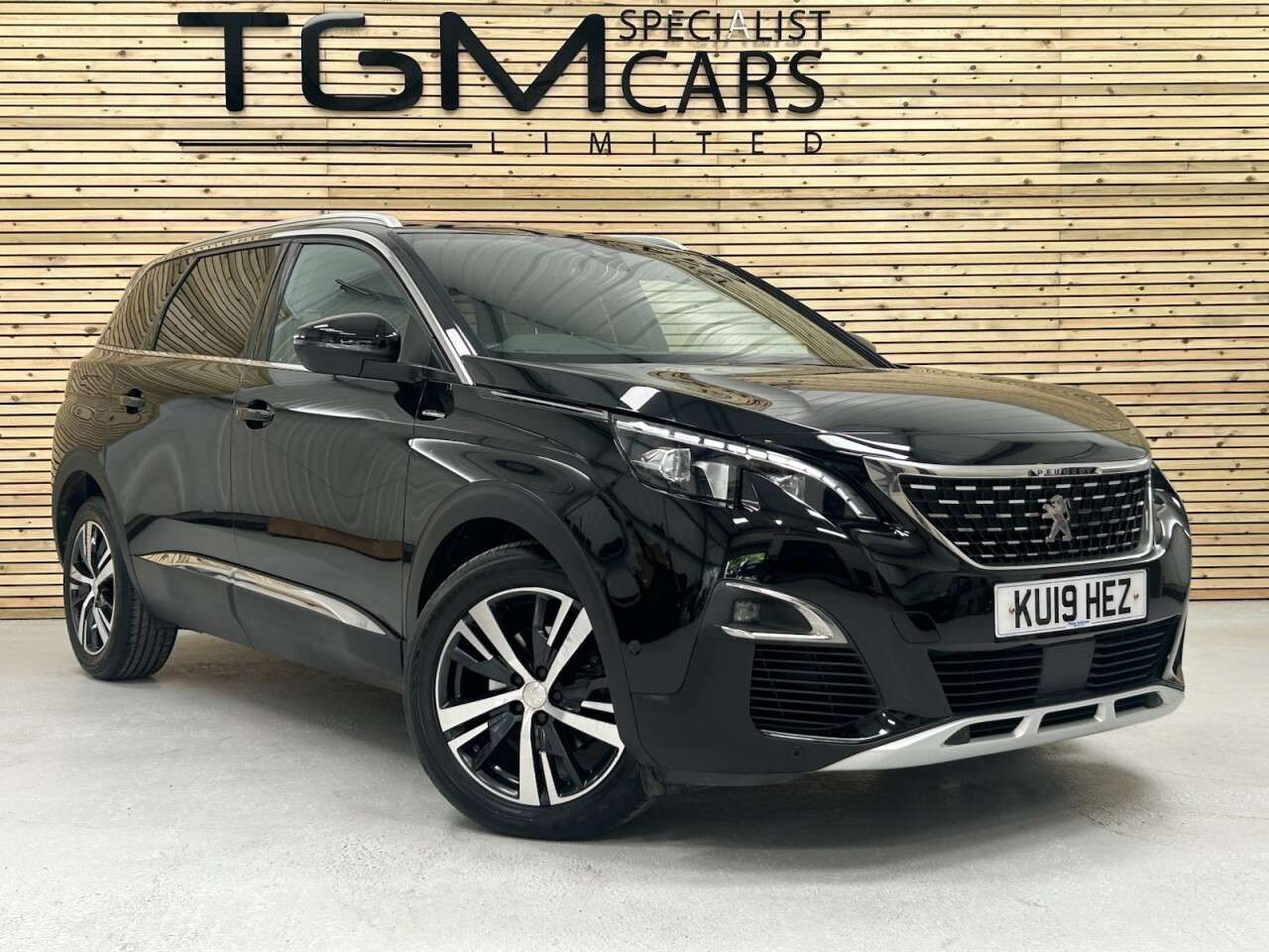 2019 PEUGEOT 5008 2019 PEUGEOT 5008