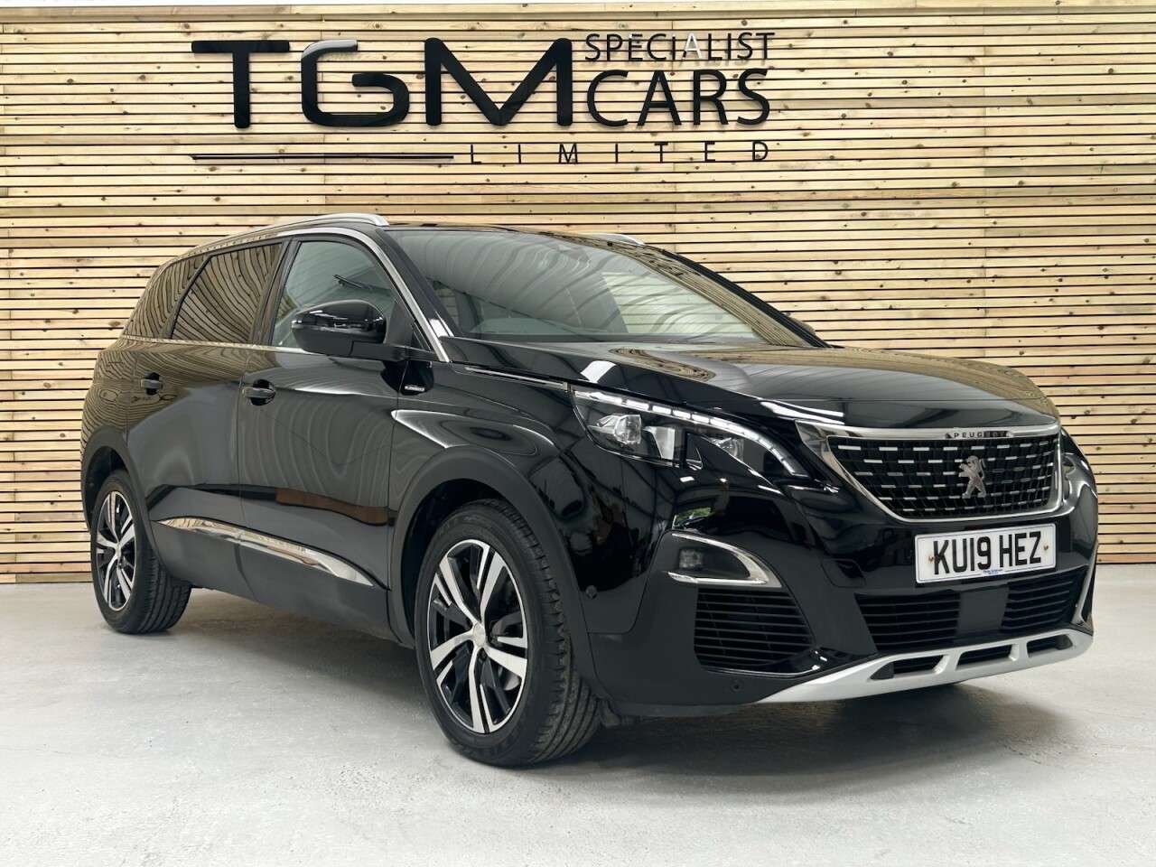 2019 PEUGEOT 5008 2019 PEUGEOT 5008
