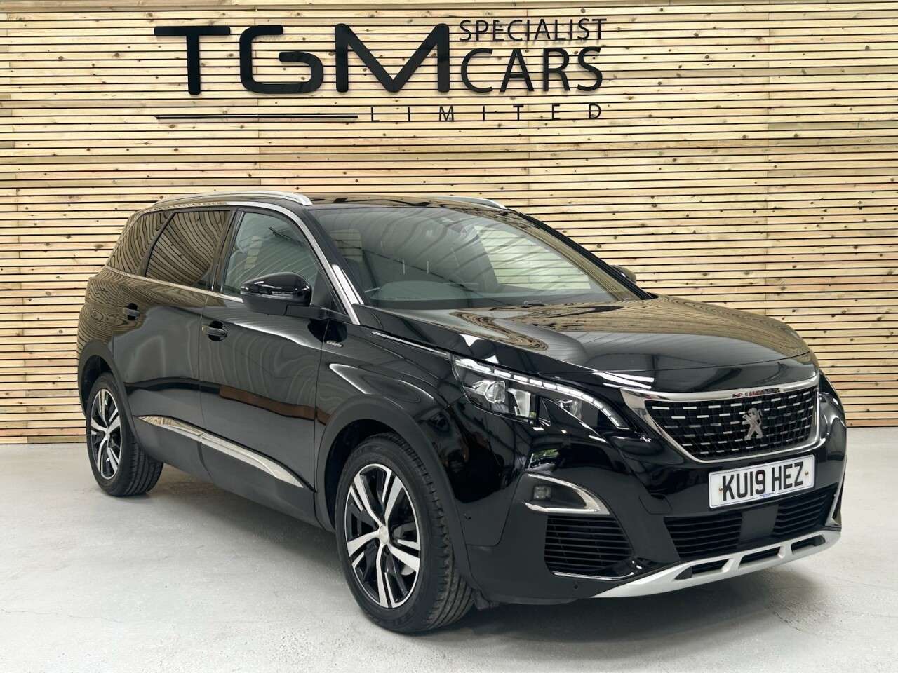 2019 PEUGEOT 5008 2019 PEUGEOT 5008