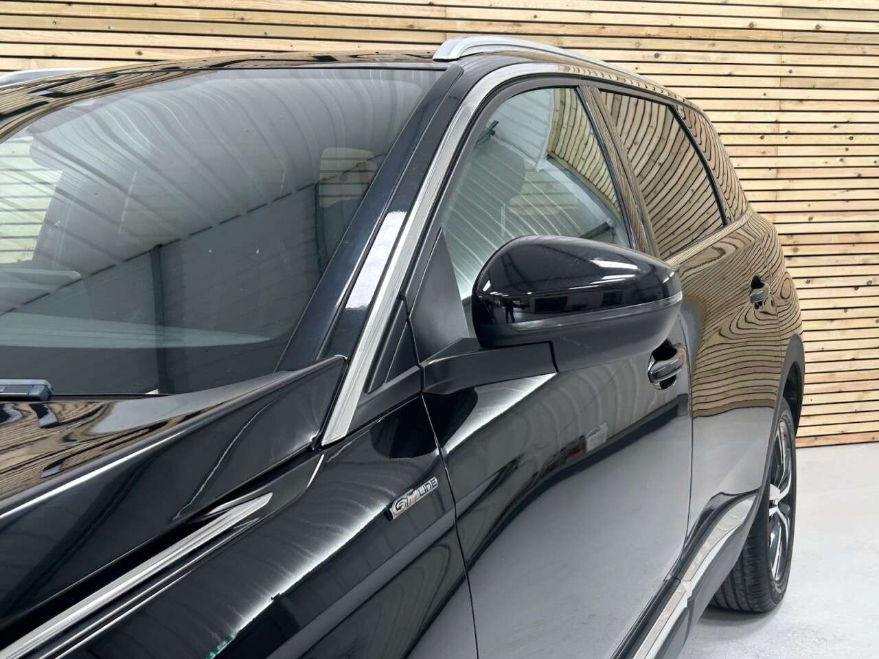 2019 PEUGEOT 5008 2019 PEUGEOT 5008