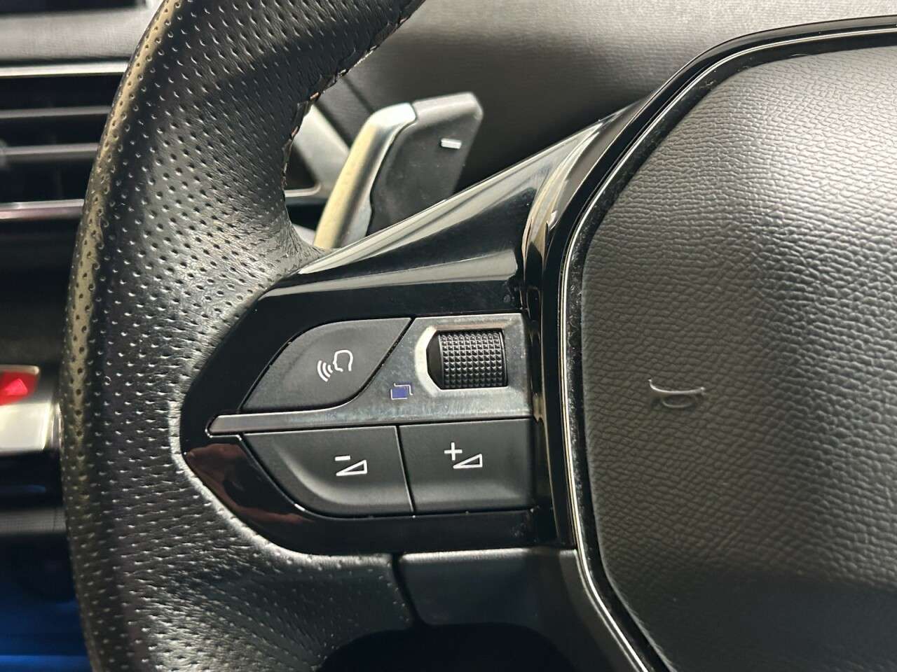 2019 PEUGEOT 5008 2019 PEUGEOT 5008
