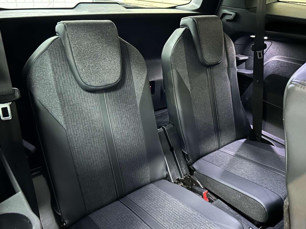 2019 PEUGEOT 5008 2019 PEUGEOT 5008