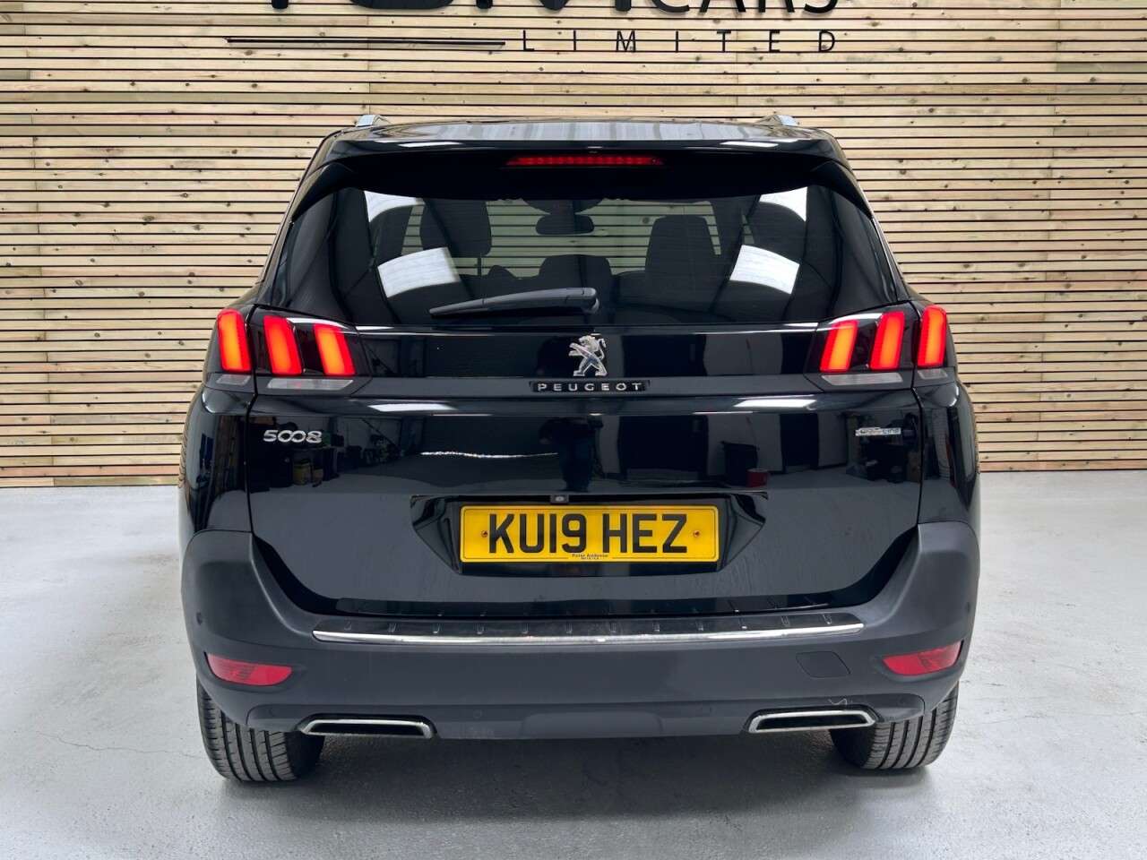 2019 PEUGEOT 5008 2019 PEUGEOT 5008