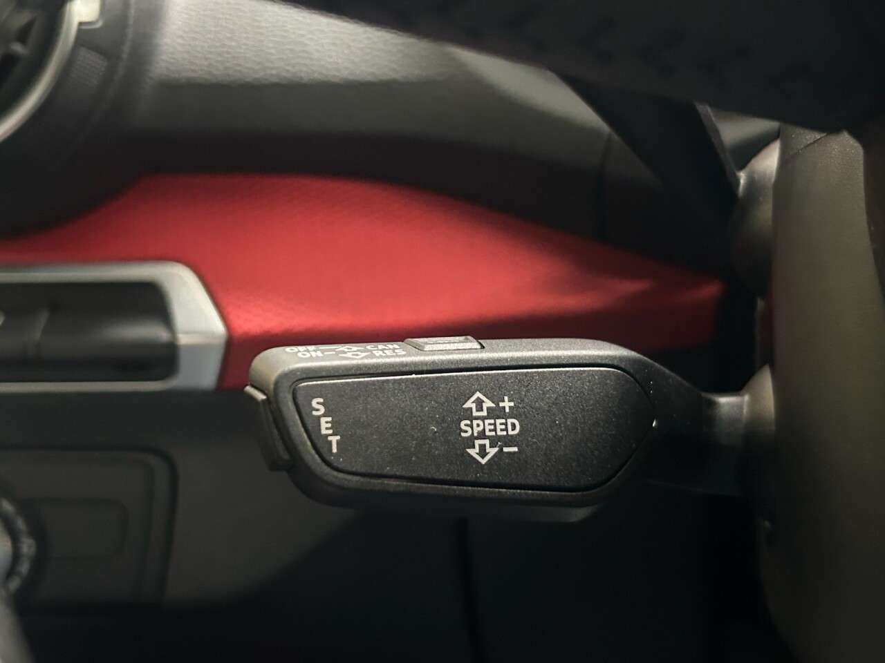 2020 AUDI Q2 2020 AUDI Q2