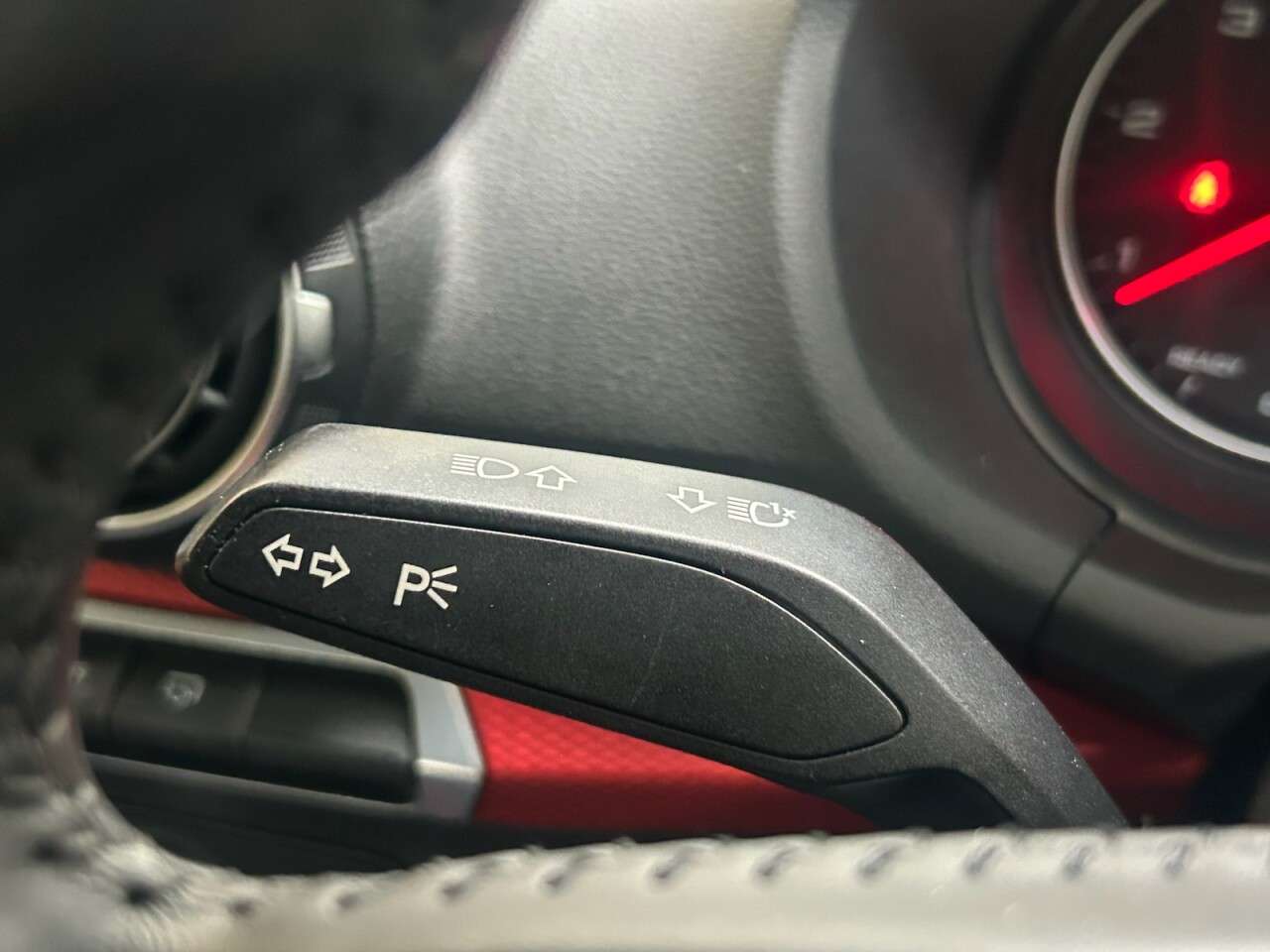 2020 AUDI Q2 2020 AUDI Q2