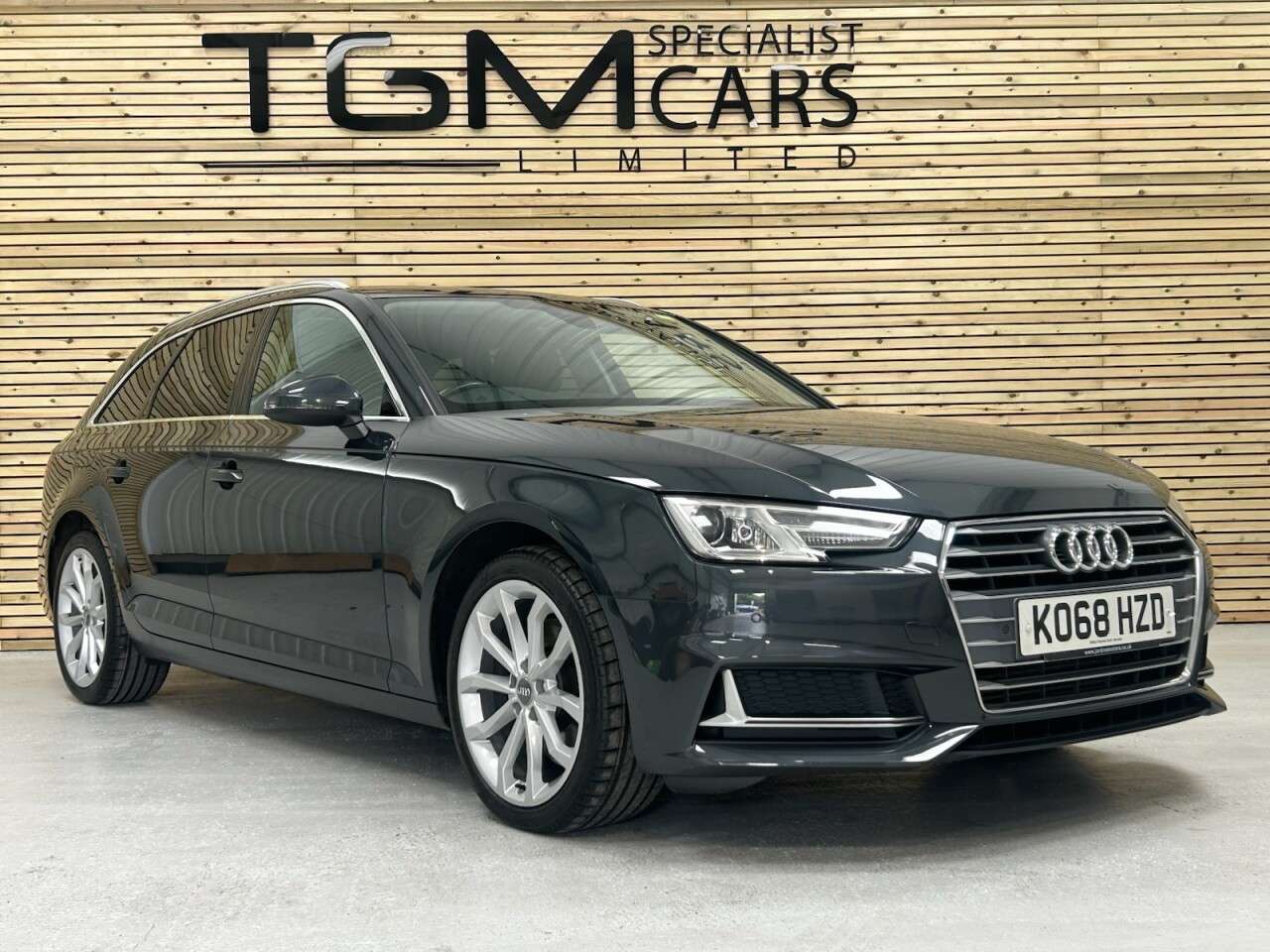 2019 AUDI A4 AVANT 2019 AUDI A4 AVANT