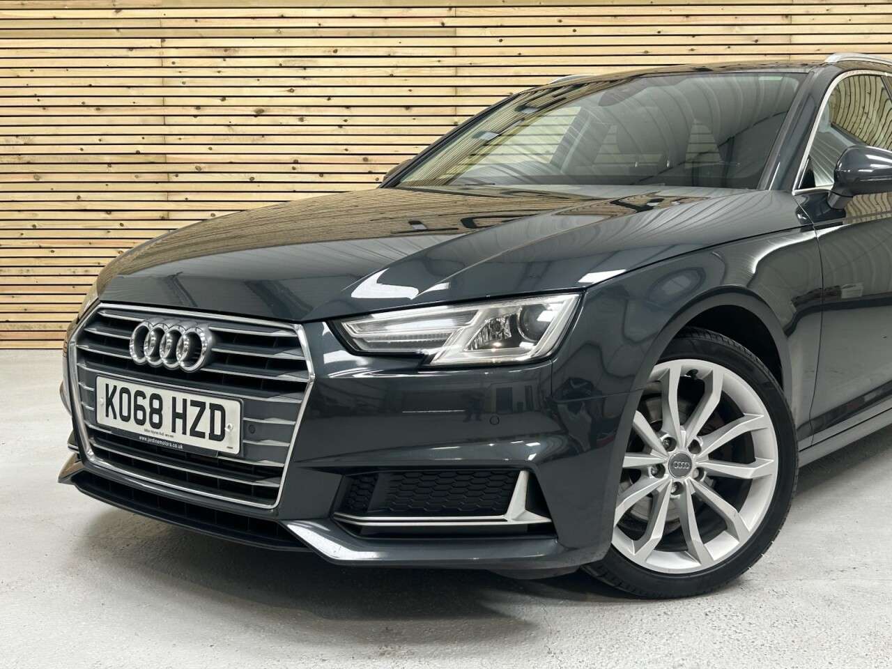 2019 AUDI A4 AVANT 2019 AUDI A4 AVANT