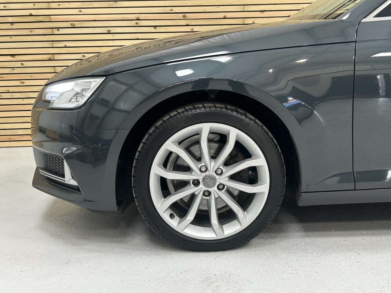 2019 AUDI A4 AVANT 2019 AUDI A4 AVANT