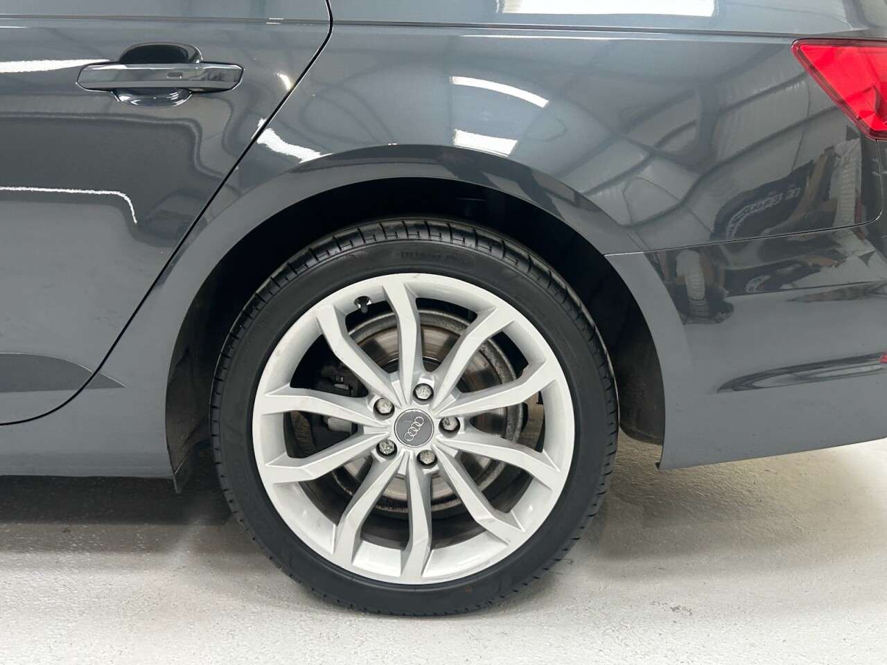2019 AUDI A4 AVANT 2019 AUDI A4 AVANT