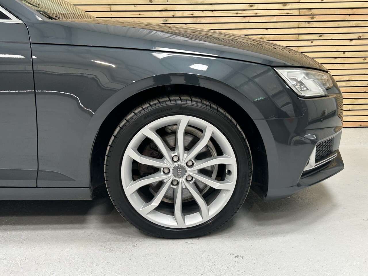 2019 AUDI A4 AVANT 2019 AUDI A4 AVANT