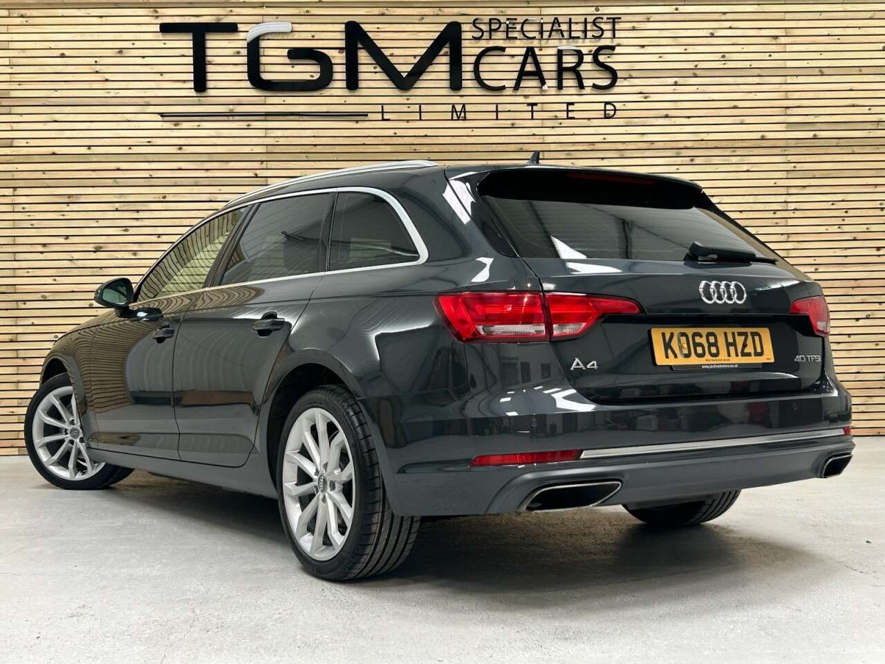 2019 AUDI A4 AVANT 2019 AUDI A4 AVANT