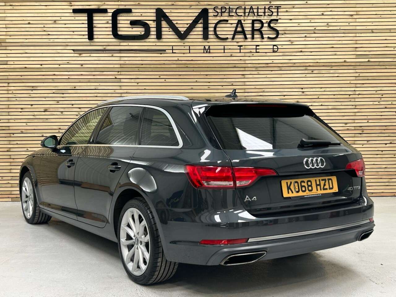 2019 AUDI A4 AVANT 2019 AUDI A4 AVANT