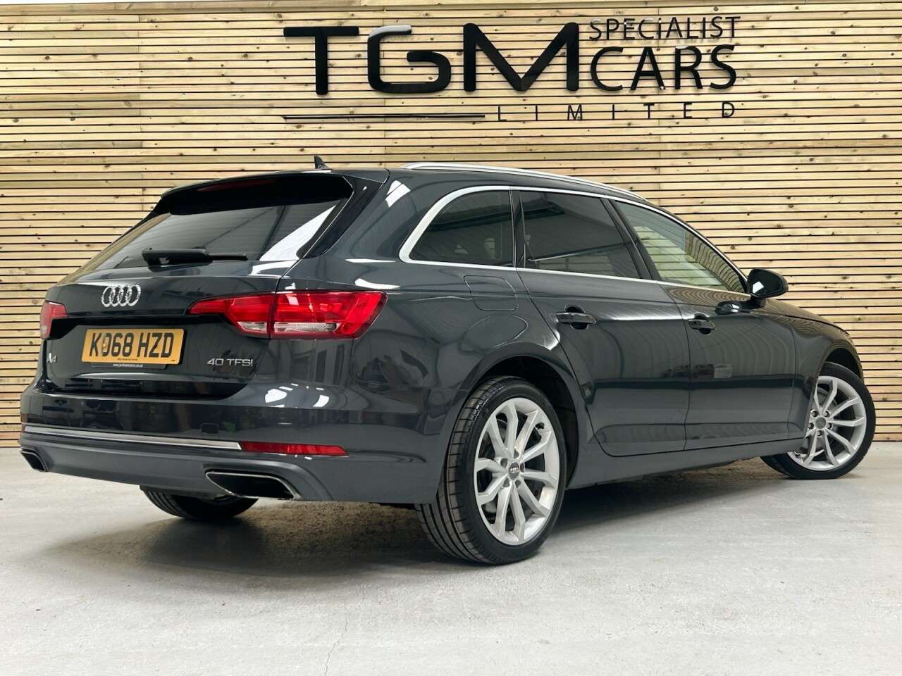 2019 AUDI A4 AVANT 2019 AUDI A4 AVANT
