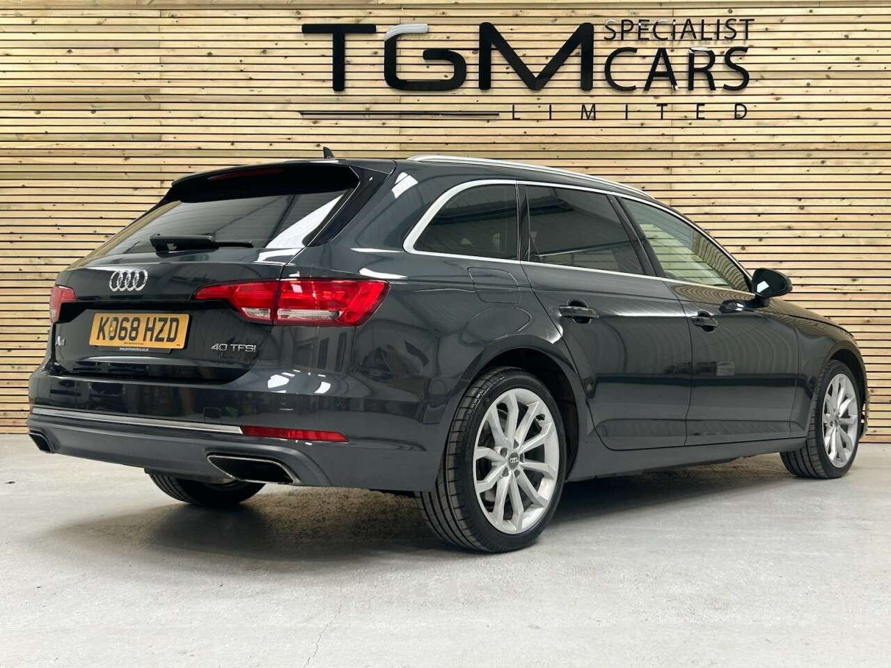 2019 AUDI A4 AVANT 2019 AUDI A4 AVANT