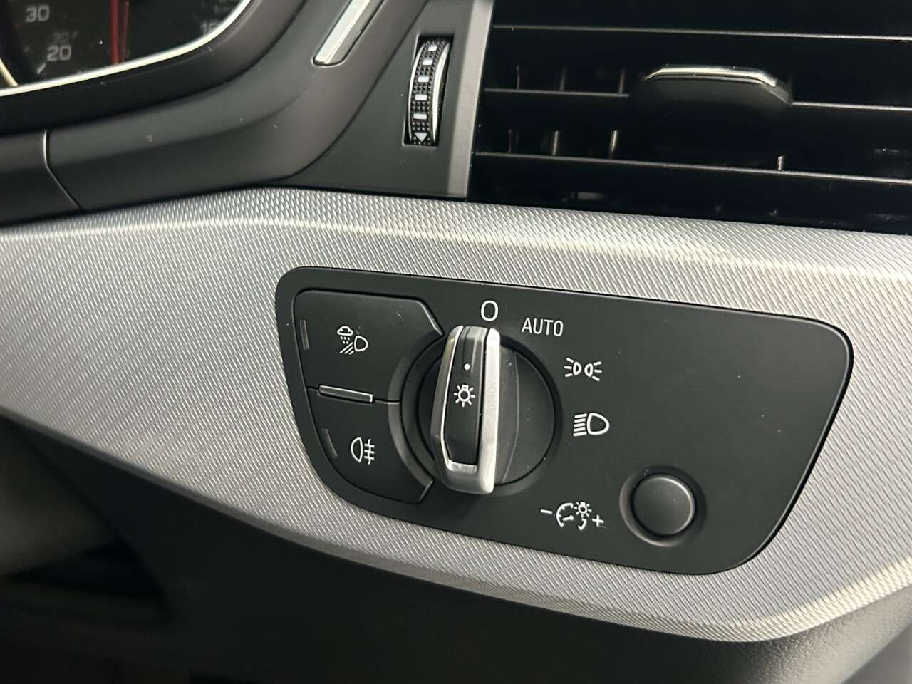2019 AUDI A4 AVANT 2019 AUDI A4 AVANT