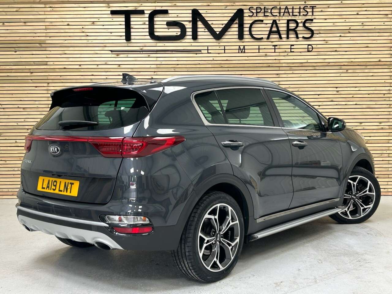 A 2019 KIA SPORTAGE 1.6 CRDi 2 SUV 5dr Diesel Manual Euro 6 (s/s) (134 bhp) ULEZ COMPLIANT, 2 K A 2019 KIA SPORTAGE 1.6 CRDi 2 SUV 5dr Diesel Manual Euro 6 (s/s) (134 bhp) ULEZ COMPLIANT, 2 K
