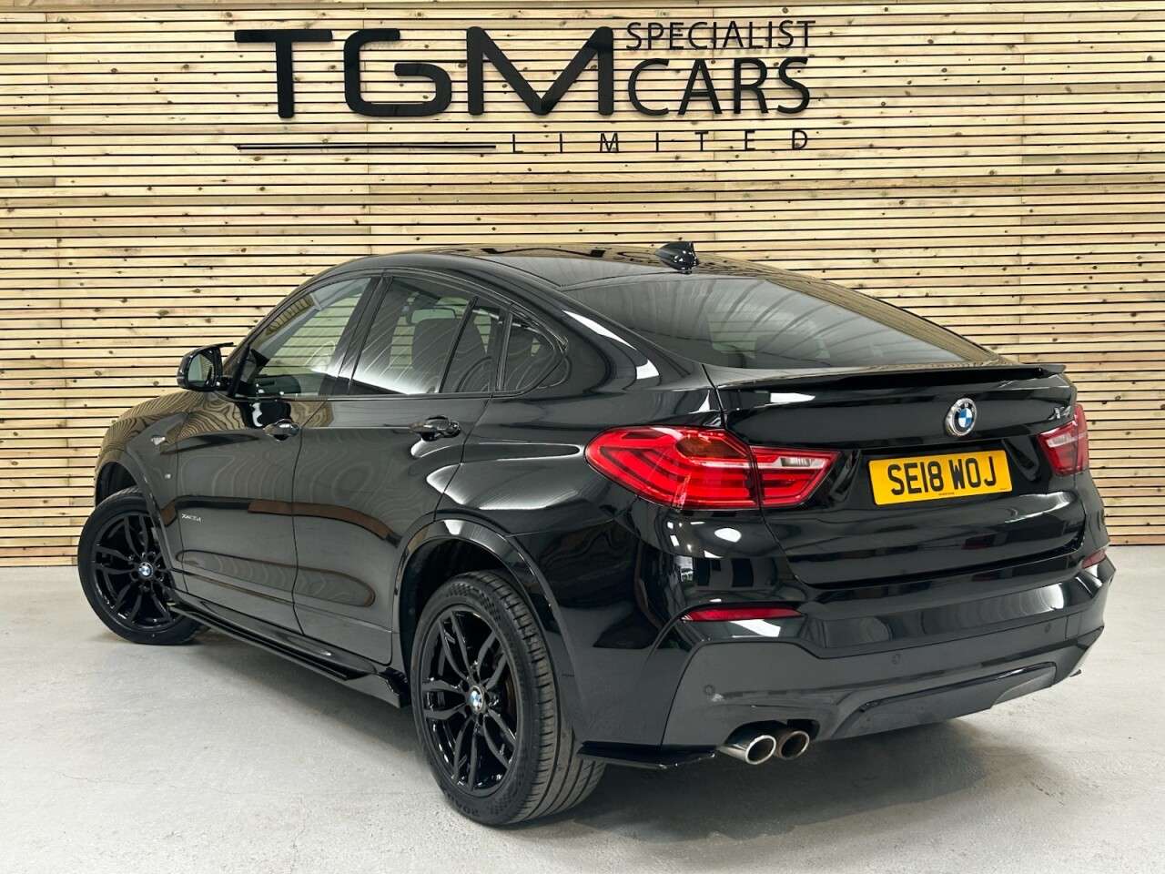 A 2018 BMW X4 3.0 35d M Sport SUV 5dr Diesel Auto xDrive Euro 6 (s/s) (313 ps) A 2018 BMW X4 3.0 35d M Sport SUV 5dr Diesel Auto xDrive Euro 6 (s/s) (313 ps)