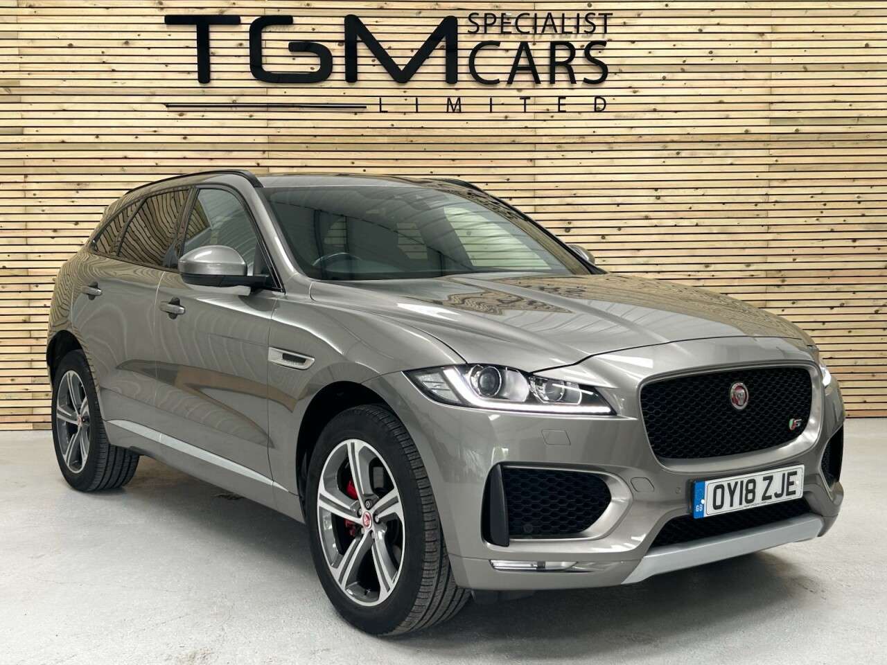 2018 JAGUAR F-PACE 2018 JAGUAR F-PACE