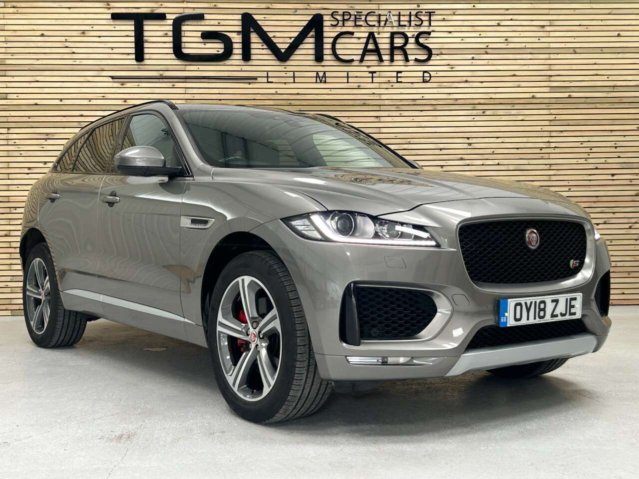 2018 JAGUAR F-PACE 2018 JAGUAR F-PACE