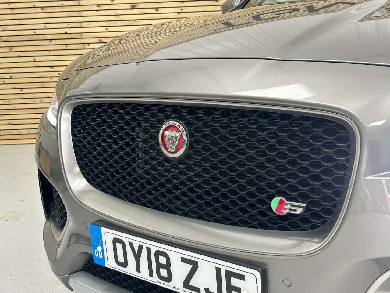 2018 JAGUAR F-PACE 2018 JAGUAR F-PACE