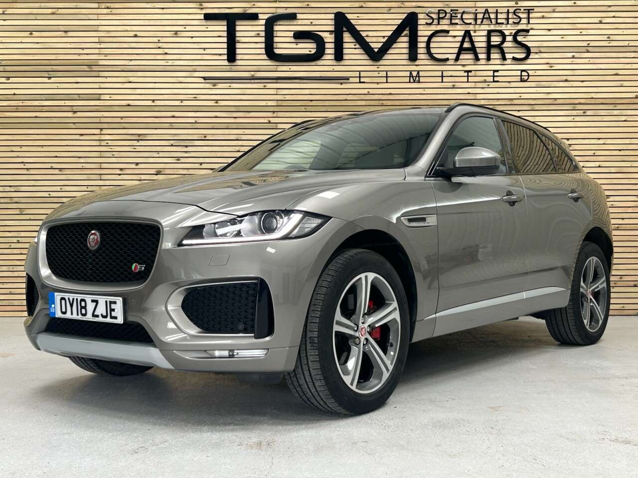 2018 JAGUAR F-PACE 2018 JAGUAR F-PACE