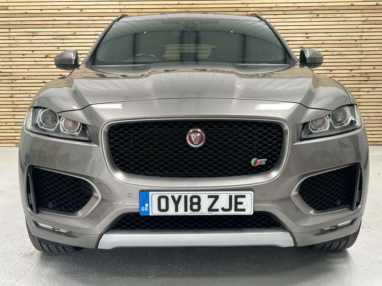2018 JAGUAR F-PACE 2018 JAGUAR F-PACE