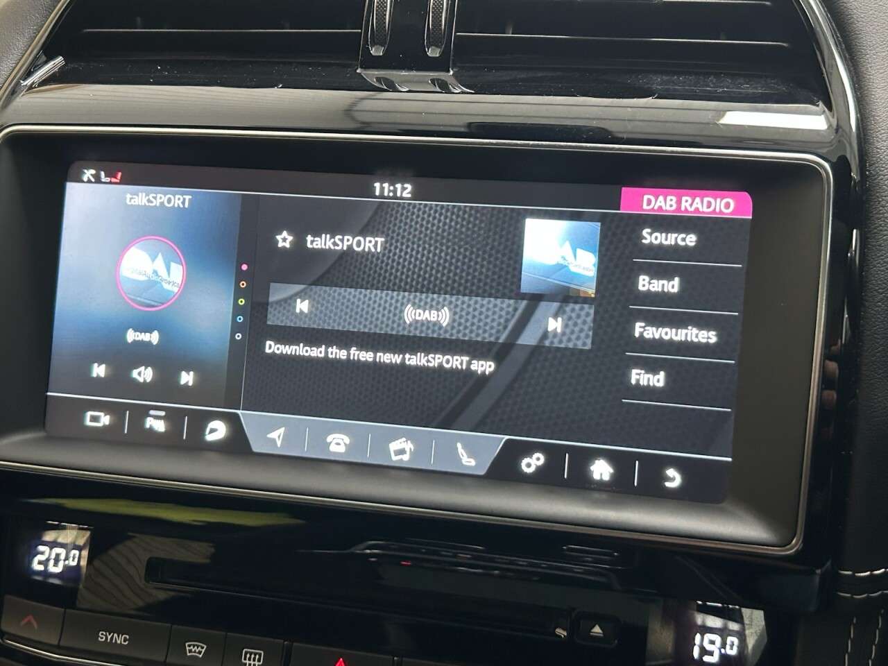 2018 JAGUAR F-PACE 2018 JAGUAR F-PACE